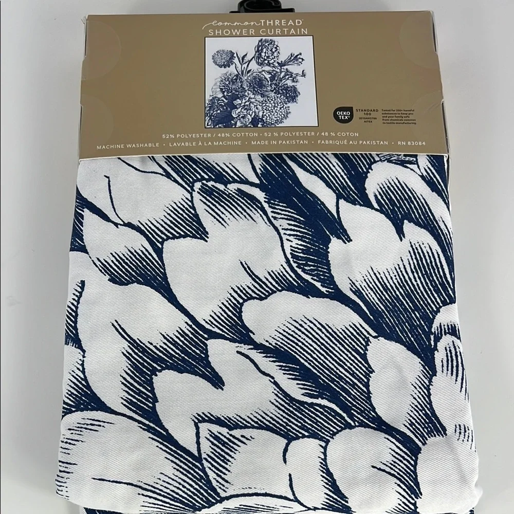 Common Thread Shower Curtain Large Floral Design Blue White 72 x 72 NEW
